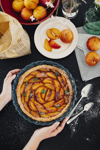 Image of Emile Henry Deep Ceramic Pie Dish – main image