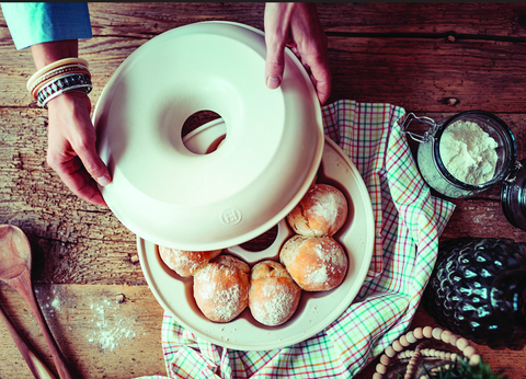 Image of Emile Henry Crown Bread & Cake Baker – image 10
