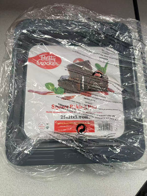 Betty Crocker Square Non-Stick Baking Pan, 25 × 21 cm