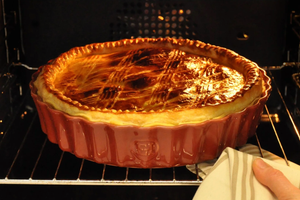Emile Henry Deep Ceramic Pie Dish