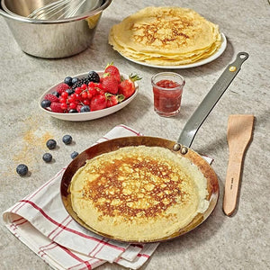 de Buyer Beeswax-Coated Iron Crepe Pan