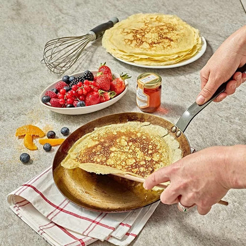 Image of de Buyer Beeswax-Coated Iron Crepe Pan